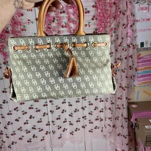 brown and cream Dooney and Bourke monogrammed handbag #preppy #monogram